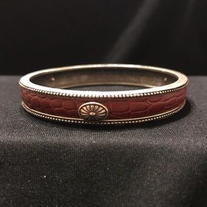 Woman’s bracelet.